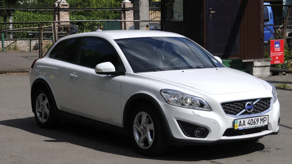 Volvo C30 Вольвіч 2