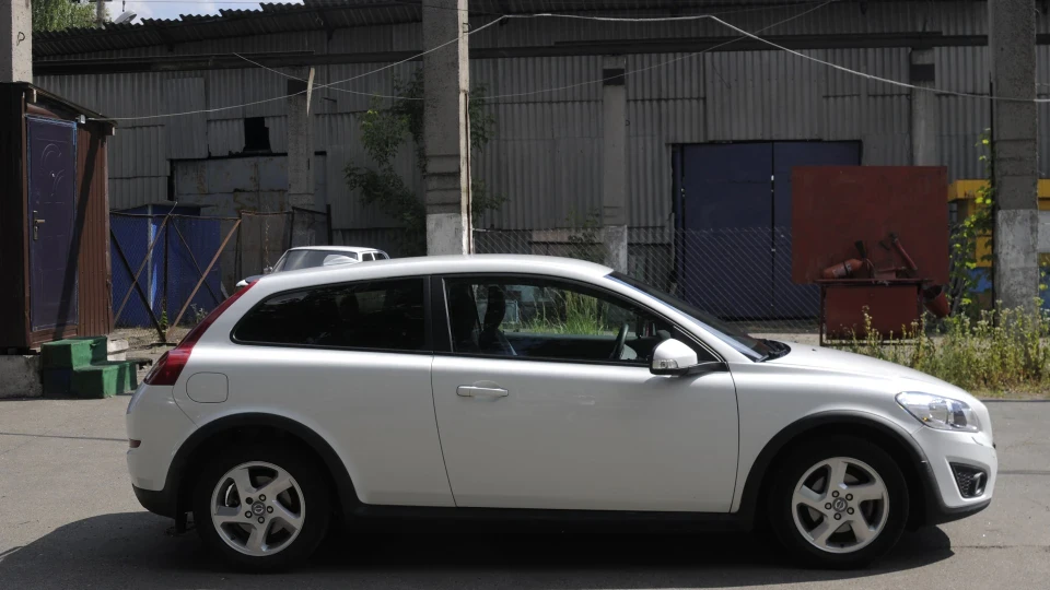 Volvo C30 Вольвіч 4