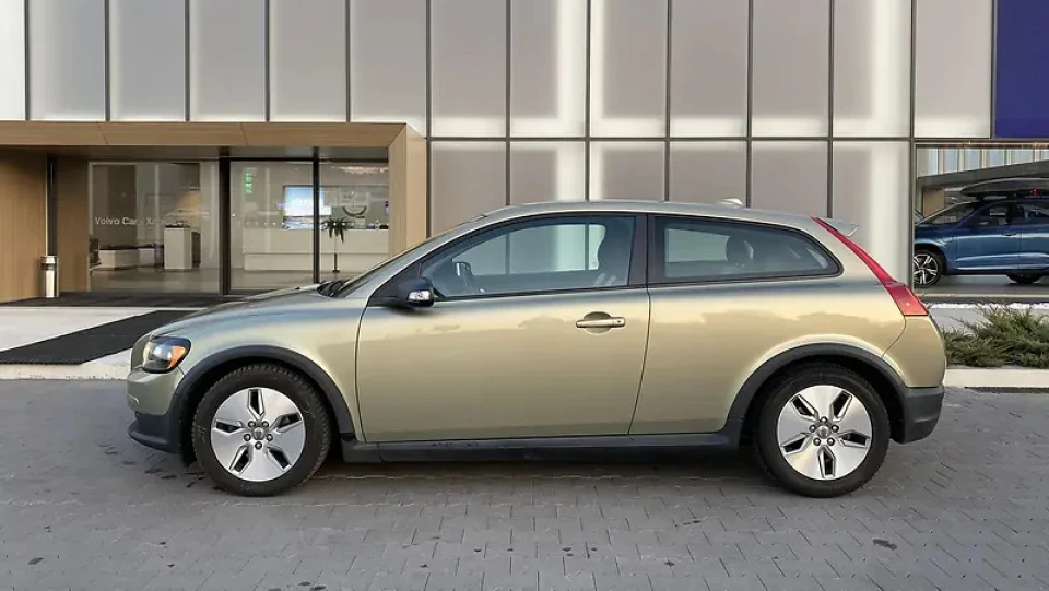 Volvo C30 Зелений лось