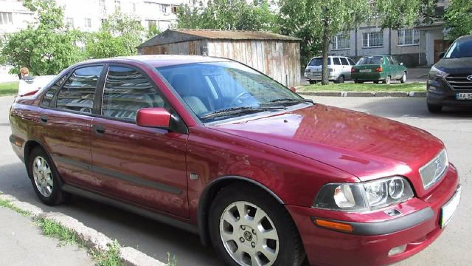 Volvo S40 2,0 АКП ялинка 2