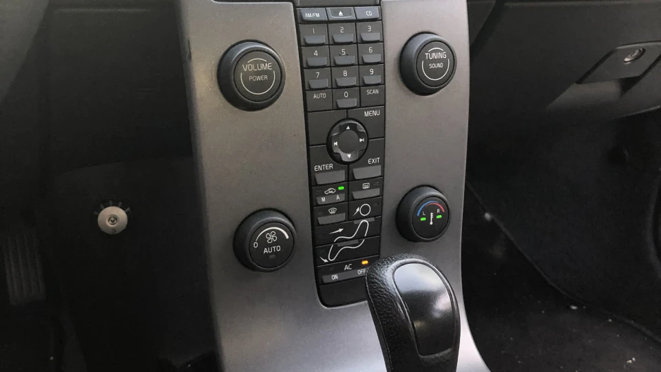 Volvo S40 2.4 Газ/Бензин 3