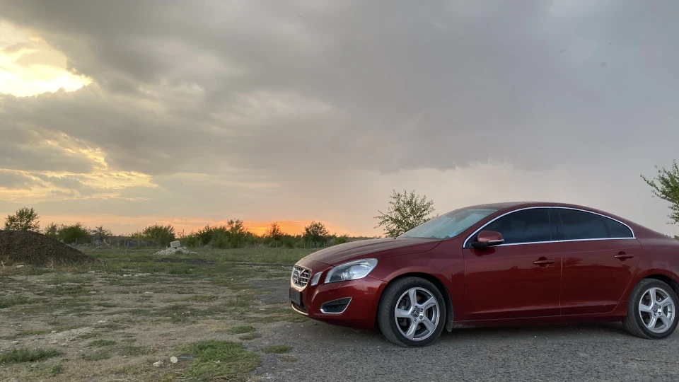 Volvo S60 T5 4