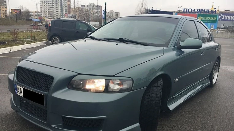Volvo S60 turbo 5