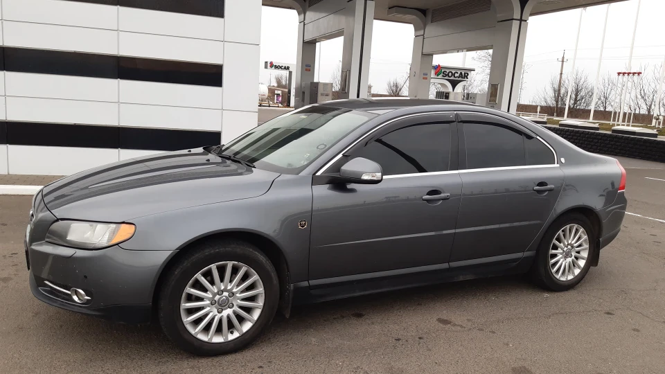 Volvo S80