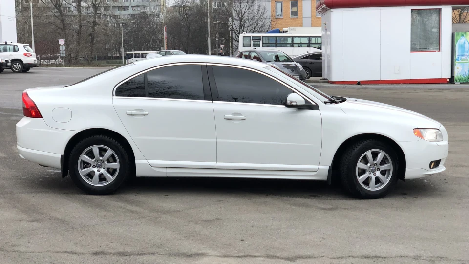 Volvo S80 2.0T Powershift 203л.с. 2