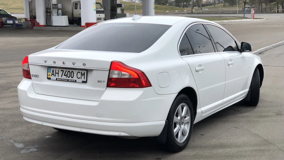Volvo S80 2.0T Powershift 203л.с. 3
