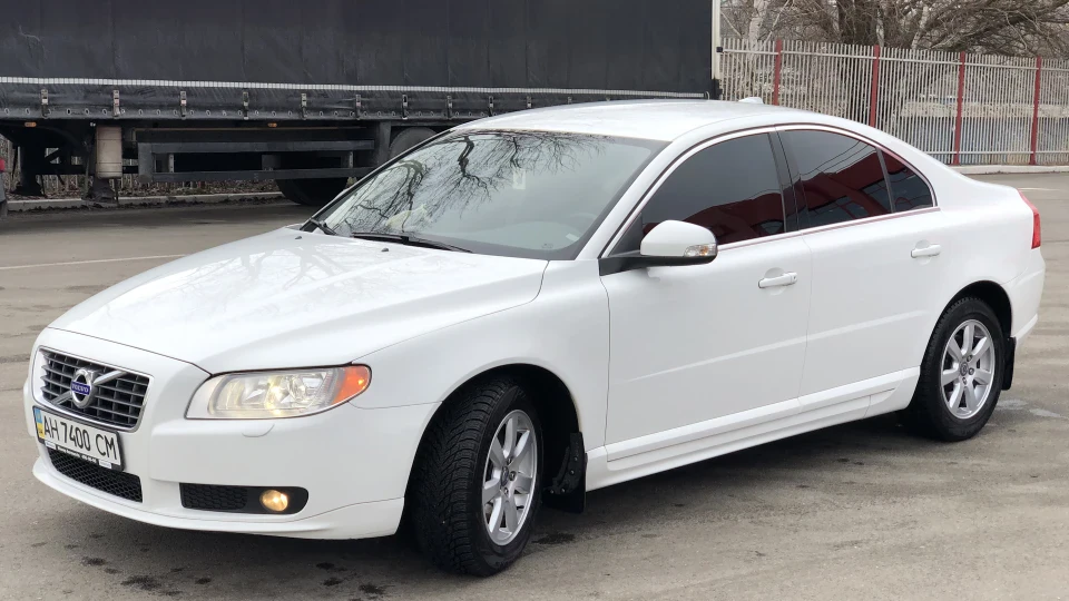 Volvo S80 2.0T Powershift 203л.с. 4