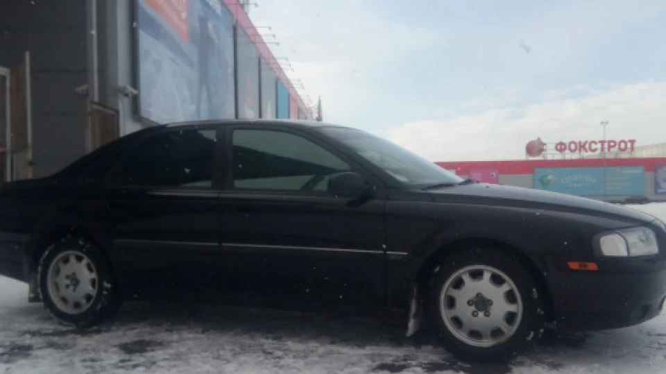 Volvo S80 ЧИСТО ЧОРНИЙ 2.9 ATMO 2