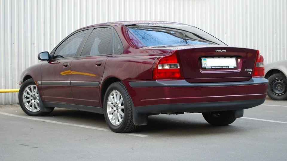 Volvo S80 T6 Stridsvagn 122