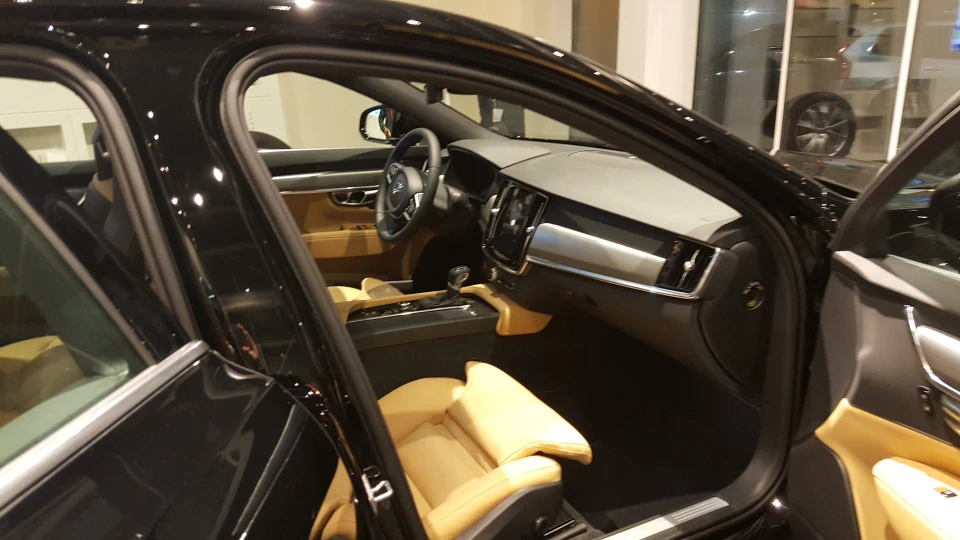 Volvo S90 3