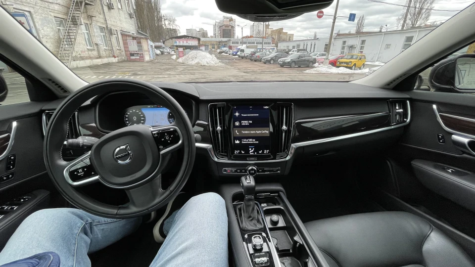 Volvo S90 4
