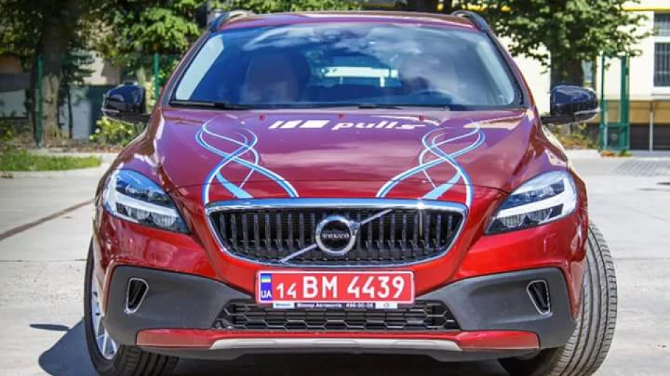 Volvo V40 Cross Country Hammer of torus