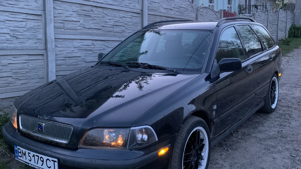 Volvo V40