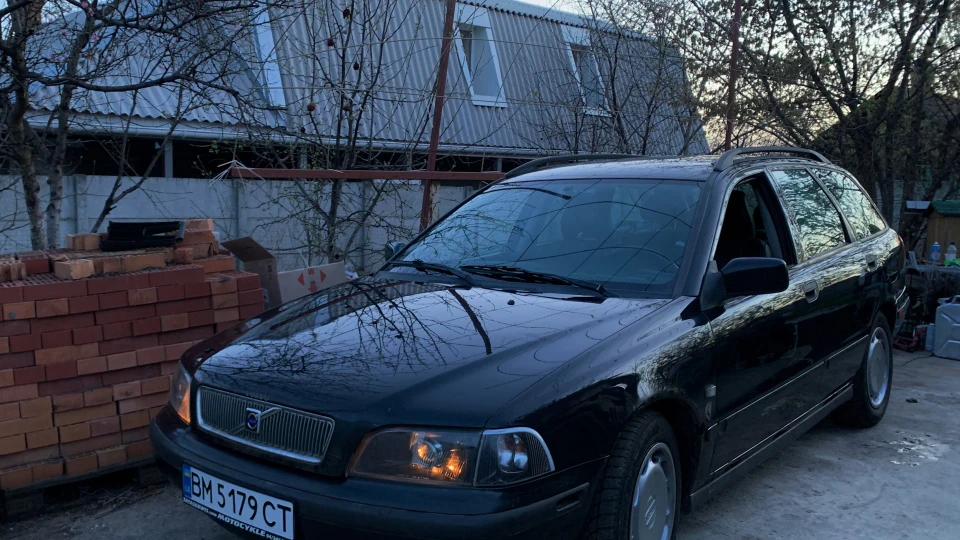 Volvo V40 3