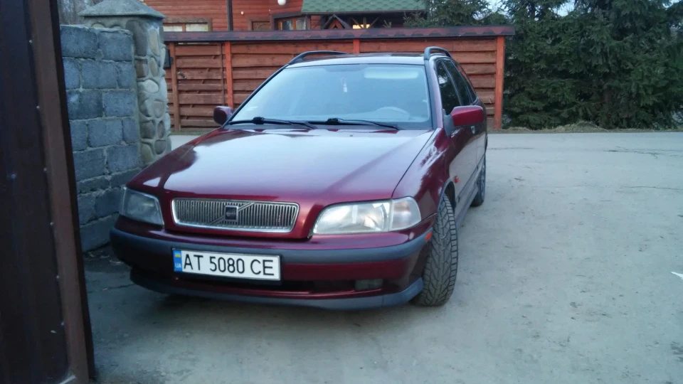 Volvo V40 3