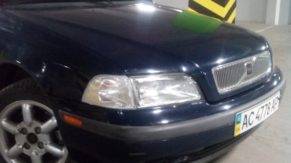 Volvo V40 1.8i 16V Баклажанчик 2