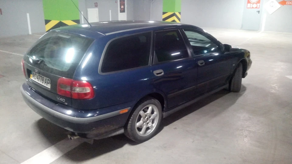 Volvo V40 1.8i 16V Баклажанчик 4
