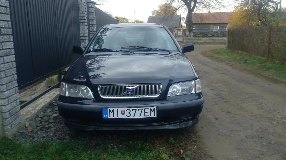Volvo V40 Мічений 4