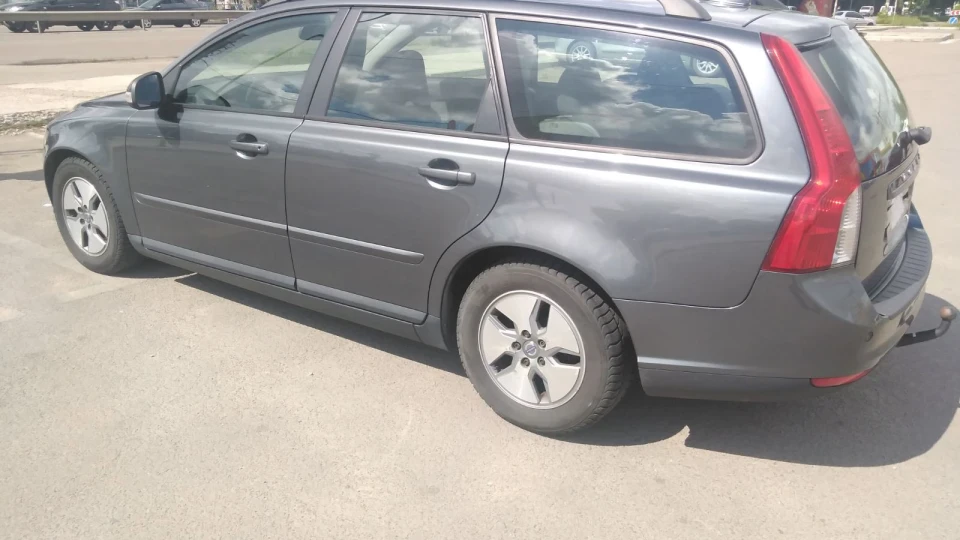 Volvo V50