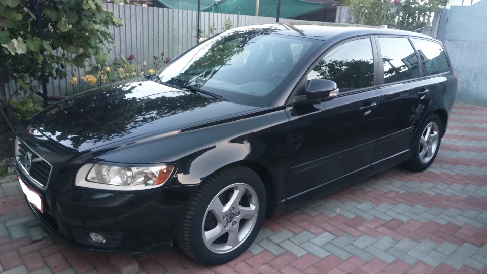 Volvo V50
