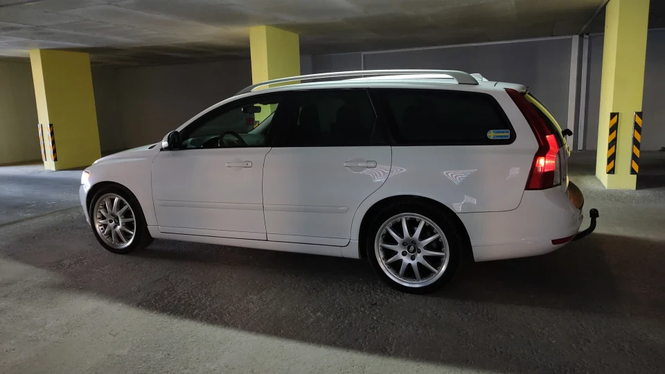 Volvo V50 D2 4