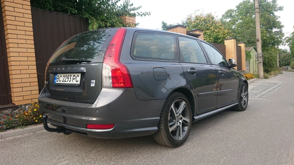 Volvo V50 R-design 3