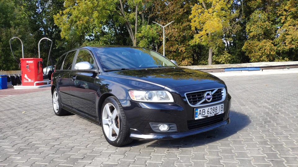 Volvo V50 R-designe 2