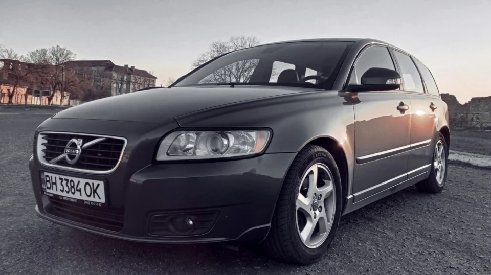 Volvo V50 Сірий графіт 1,6 D (D2)