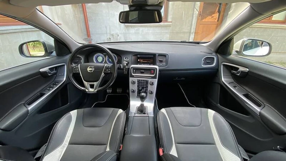 Volvo V60 3