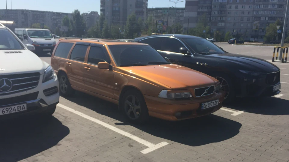 Volvo V70 R 3