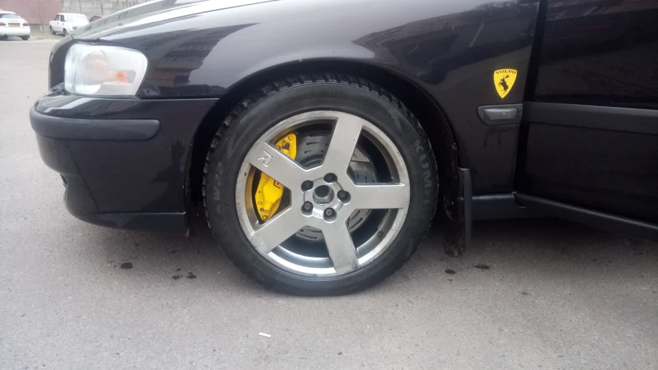 Volvo V70 R 2