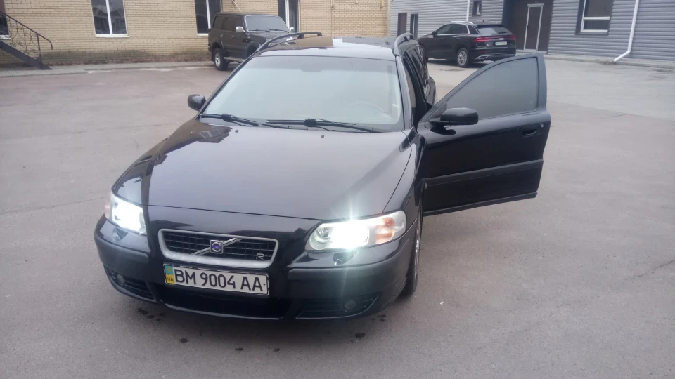 Volvo V70 R 3