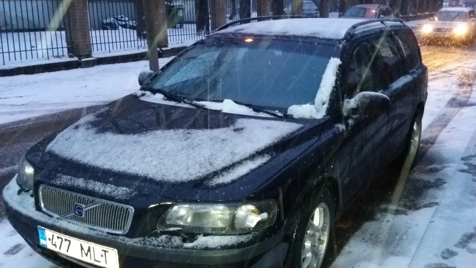 Volvo V70 2.4 бензин 2