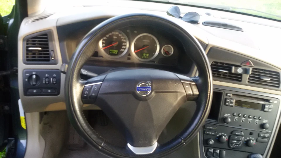 Volvo V70 D5 - Синій Пароплав 3