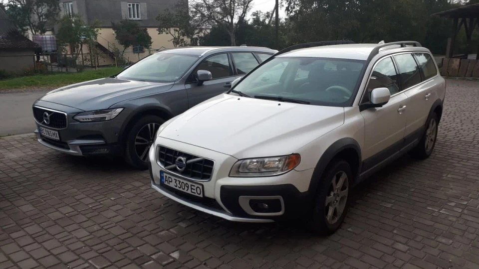 Volvo V90 Cross Country D5