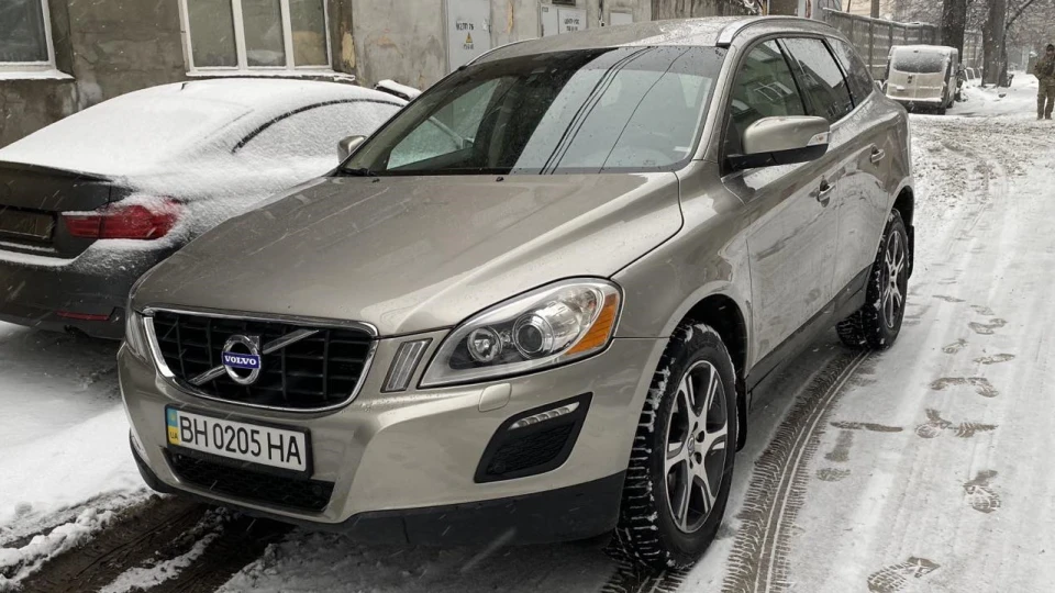 Volvo XC60 4