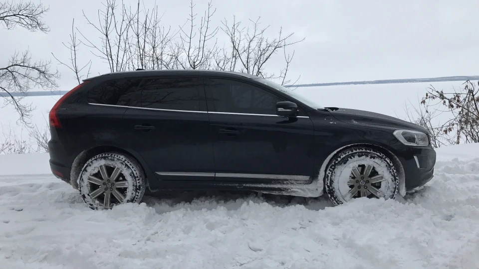 Volvo XC60 Inscripsion 4