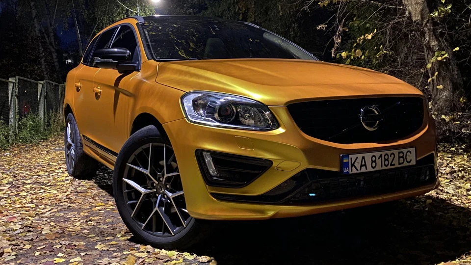 Volvo XC60 Volvo XC60 T6 Шміль )