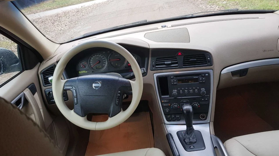 Volvo XC70 2