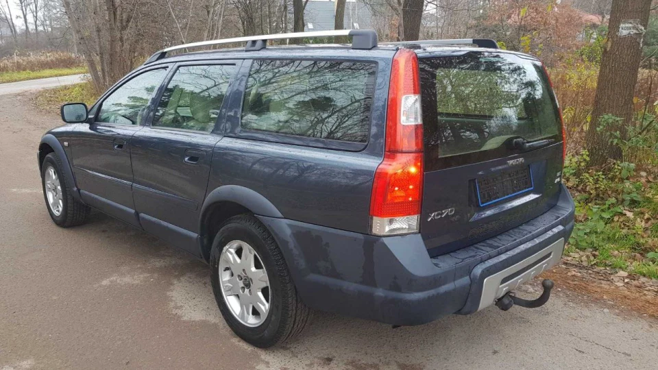 Volvo XC70 5