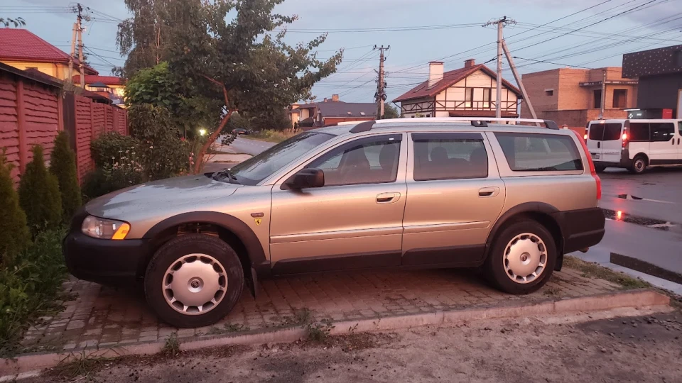 Volvo XC70
