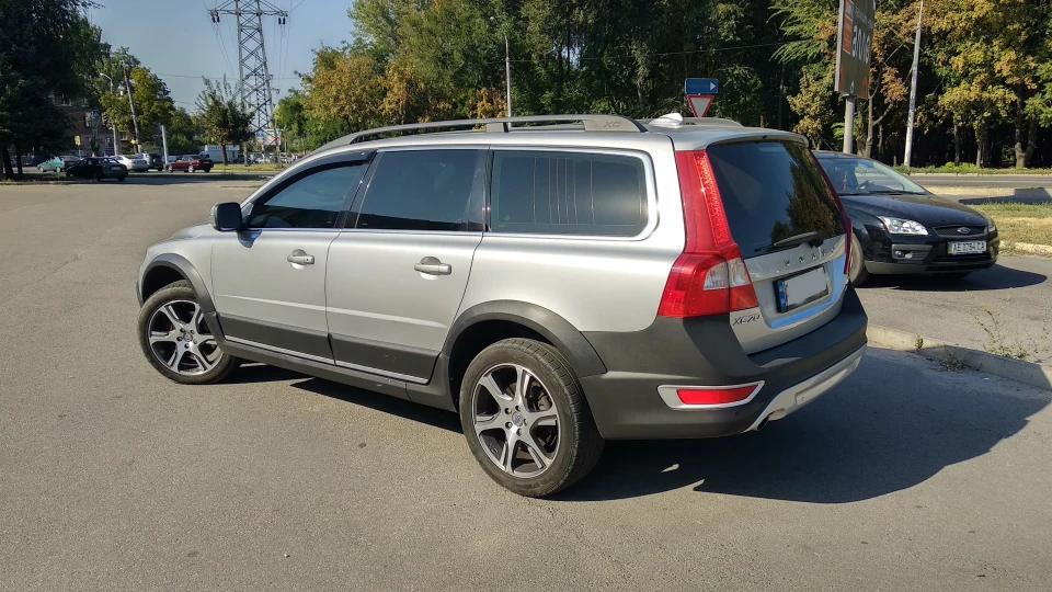 Volvo XC70 2.4 турбо дизель 2
