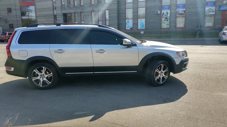 Volvo XC70 2.4 турбо дизель 3
