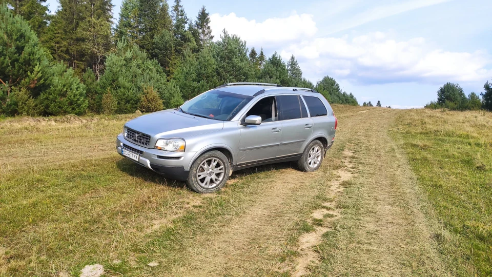 Volvo XC90 4.4 3