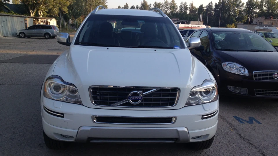 Volvo XC90 Ексцентричний біляш