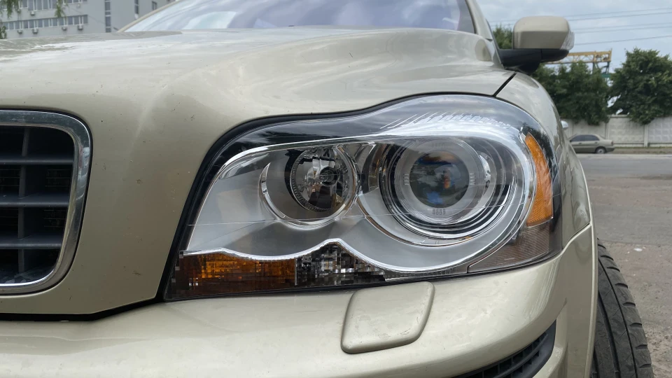 Volvo XC90 Яхта на V8