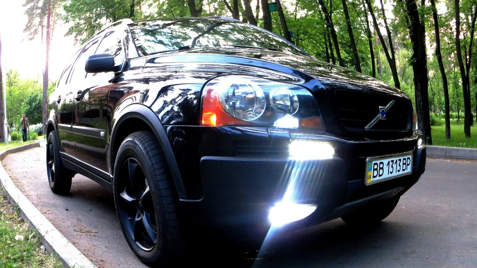 Volvo XC90 The B♂SS 325h.p.
