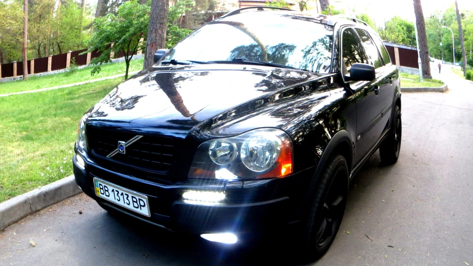 Volvo XC90 The B♂SS 325h.p. 4