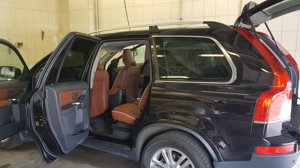 Volvo XC90 TURBO-Трактор 4