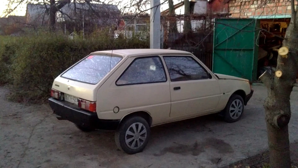 ЗАЗ 1102 Аріна